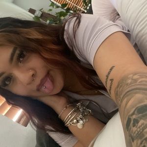 Meet your Posher, Sharon